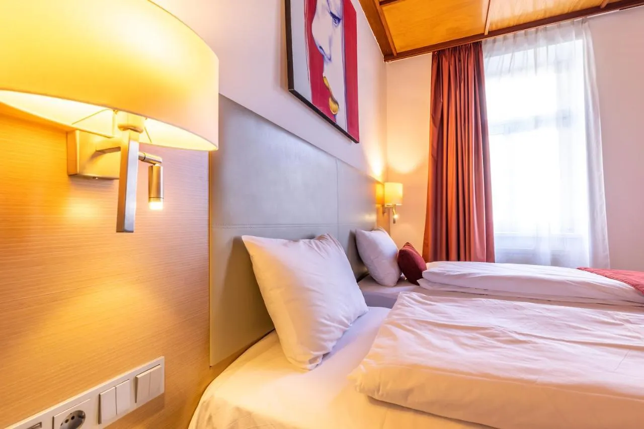 Hallo Vienna Suite Apartment Nr 9 0*,